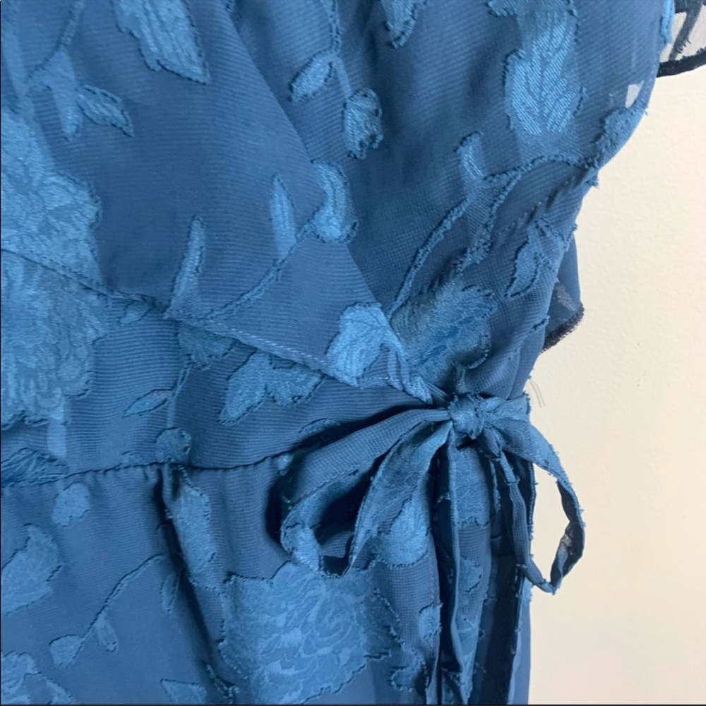 Torrid Floral Print Textured Chiffon Wrap Dress - Picture 8 of 8